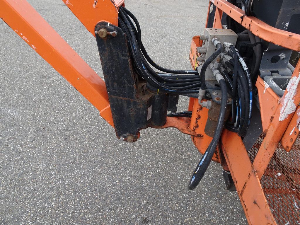 JLG 1250AJP