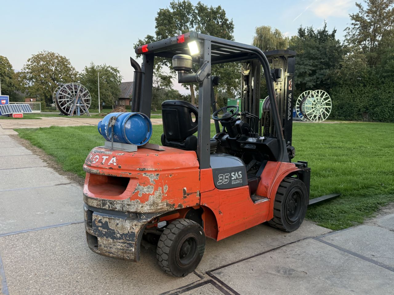 Toyota 3.5 tonner LPG heftruck triplo Freelift vorkversteller