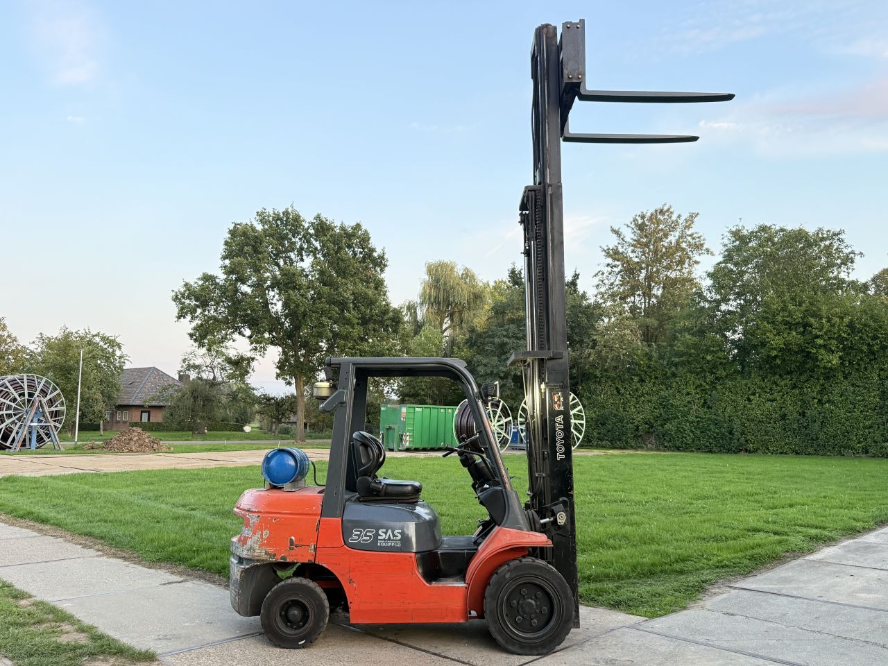 Toyota 3.5 tonner LPG heftruck triplo Freelift vorkversteller
