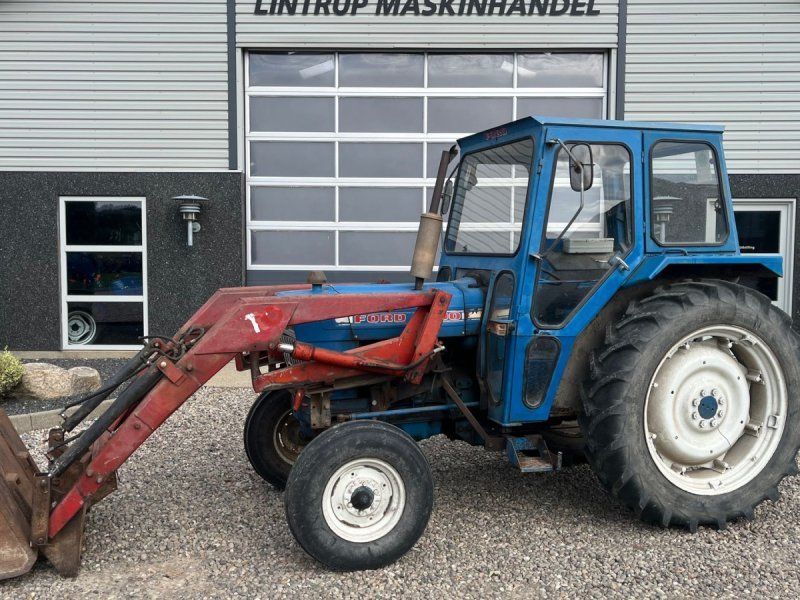 Ford 4000 Med servo og frontlæsser
