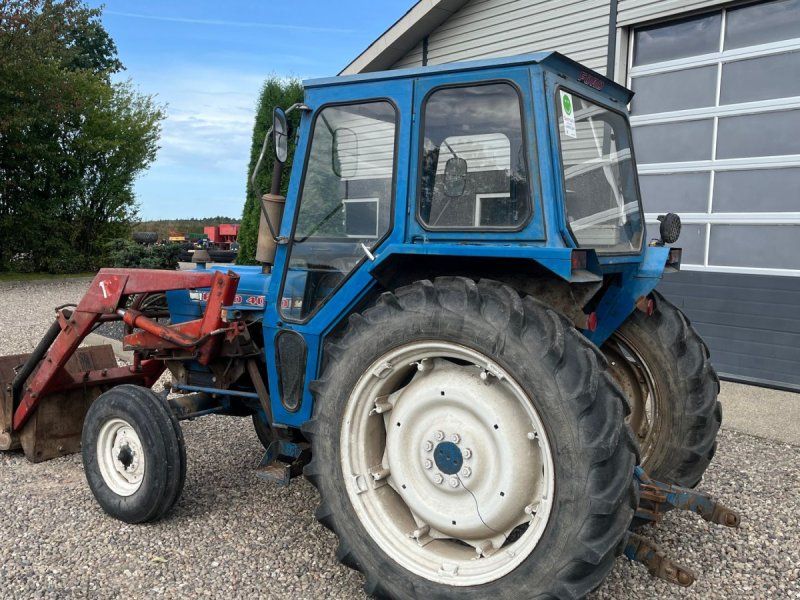 Ford 4000 Med servo og frontlæsser