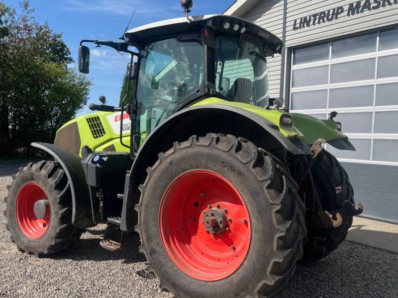 Claas Axion 830 Cebis med frontlift