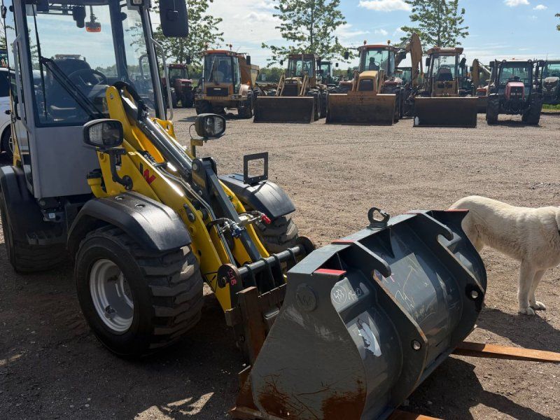 Wacker Neuson WL28 LUKKET HUS, SKOVL OG GAFLER , HYDRAULISK SKIFT