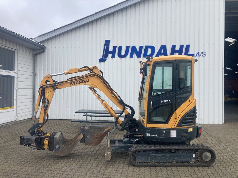Hyundai 25Z9AK