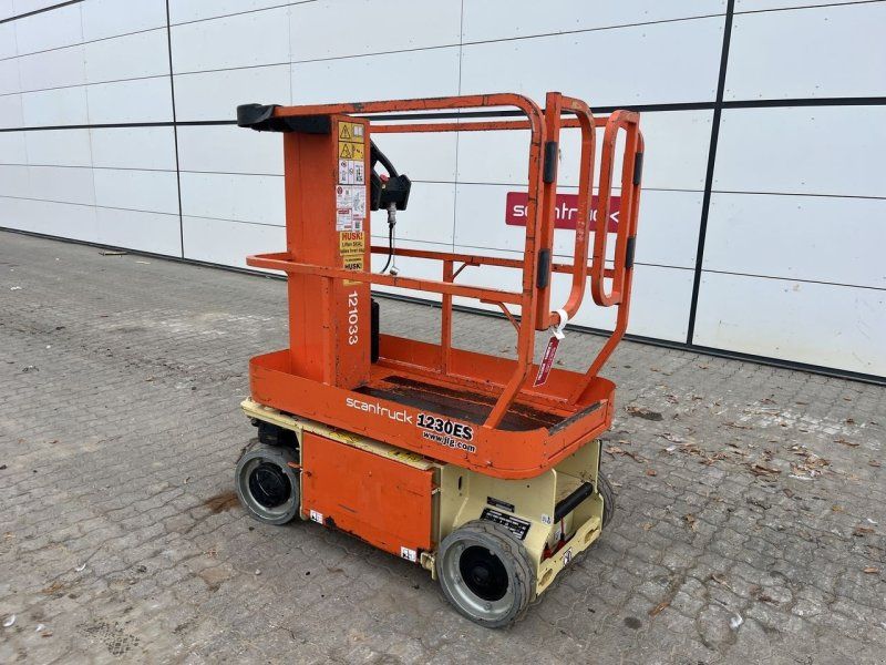 JLG 1230ES