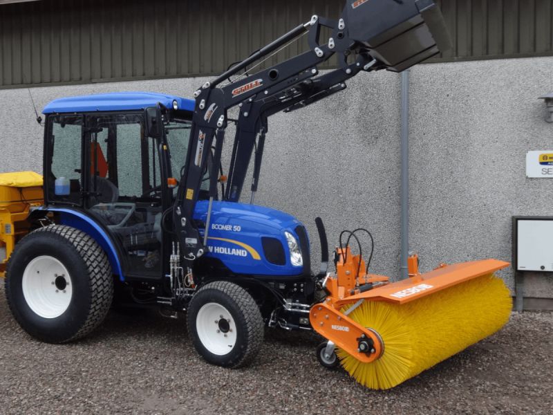 New Holland BOOMER 55 HST