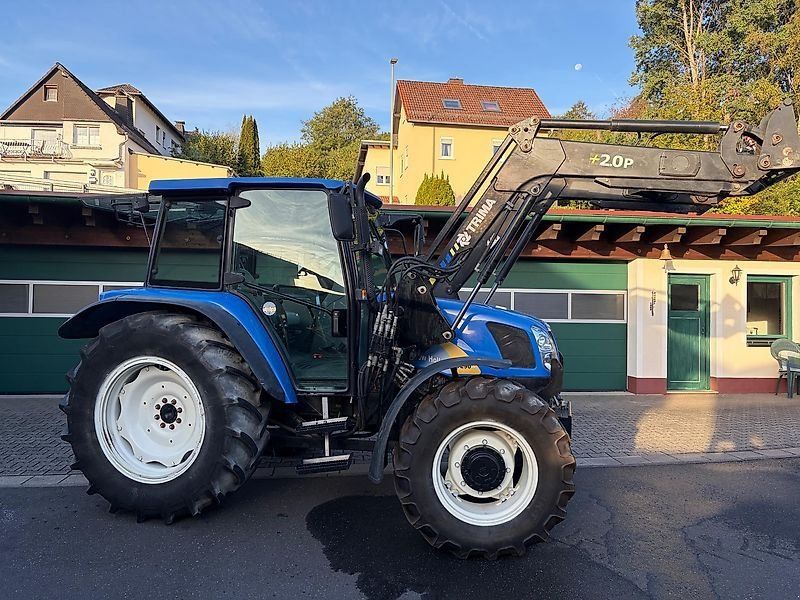 New Holland TL 90 A erst 5680 Stunden Allrad mit Frontlader ä TL 70 8
