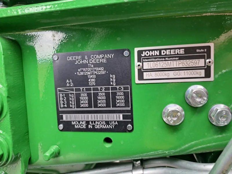 John Deere 6M125