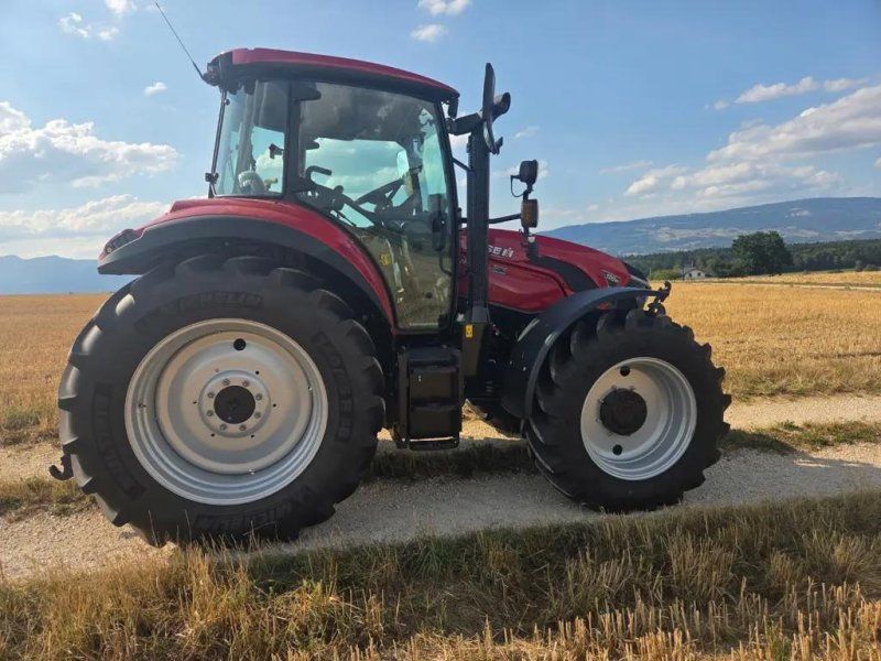 Case IH Farmall 120 M
