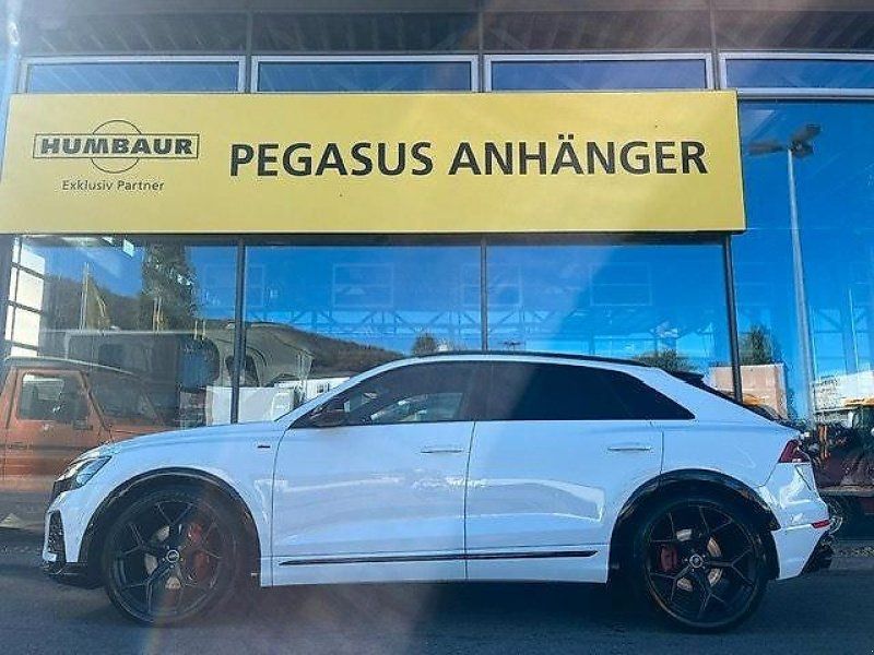 Audi Q8 55 TFSI quattro RS Paket PKW SUV 3.0l V6 Panorama