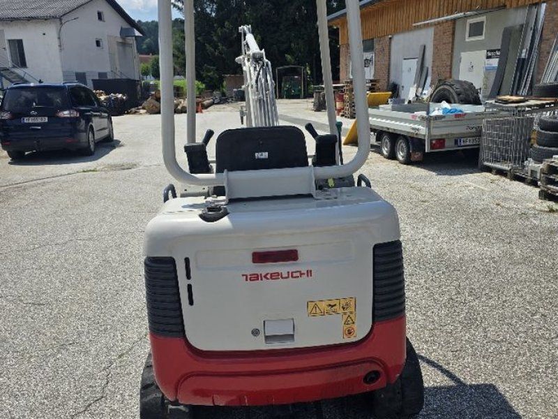 Takeuchi TB016
