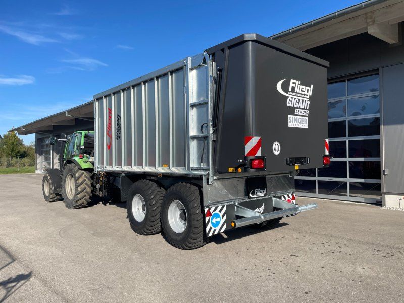Fliegl Gigant ASW 256 Compact Fox