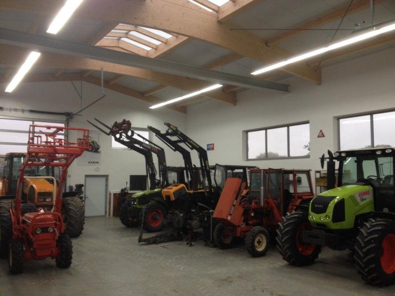 Mercedes-Benz Unimog 406 mit Schmidt Frontlader, feste Kabine