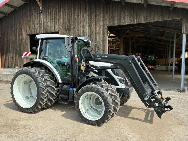 Valtra A 104