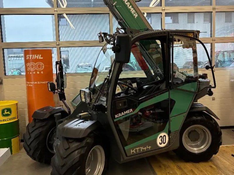 Kramer KT 144