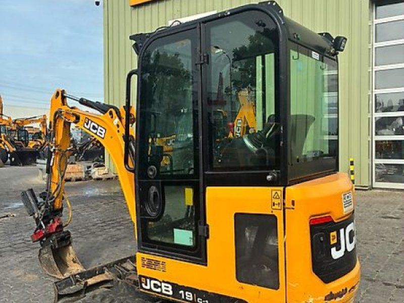 JCB bagger 19C-1