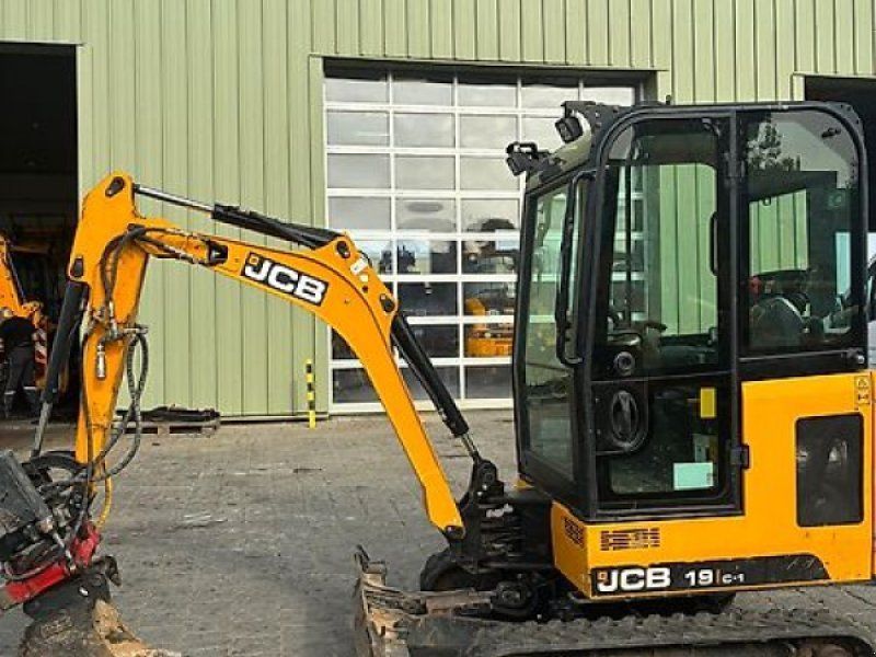 JCB bagger 19C-1