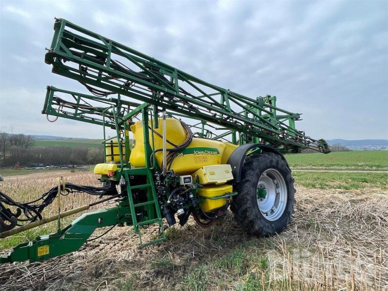 John Deere 724