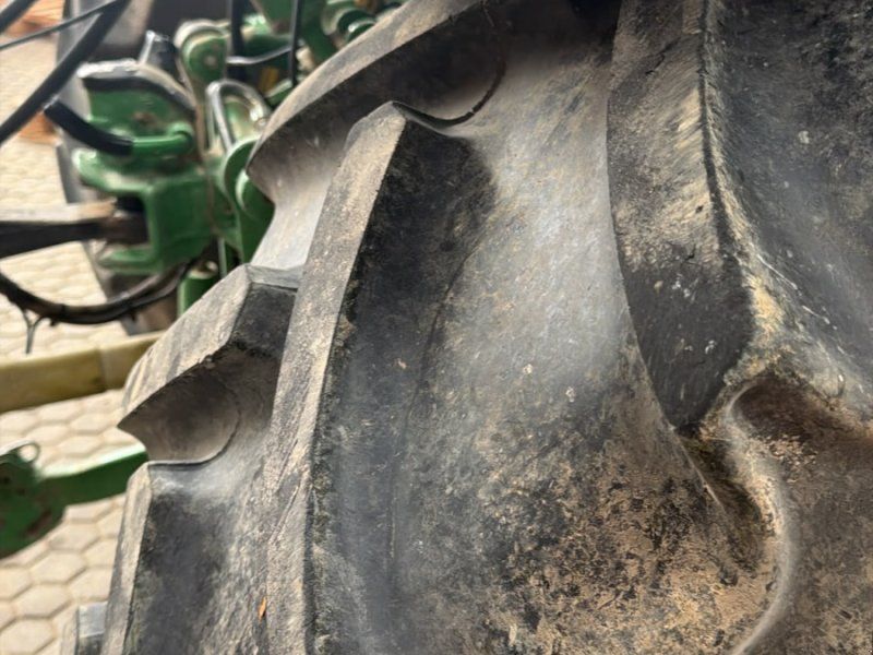 John Deere 5070 M