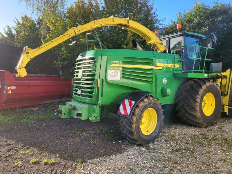 John Deere 7950i