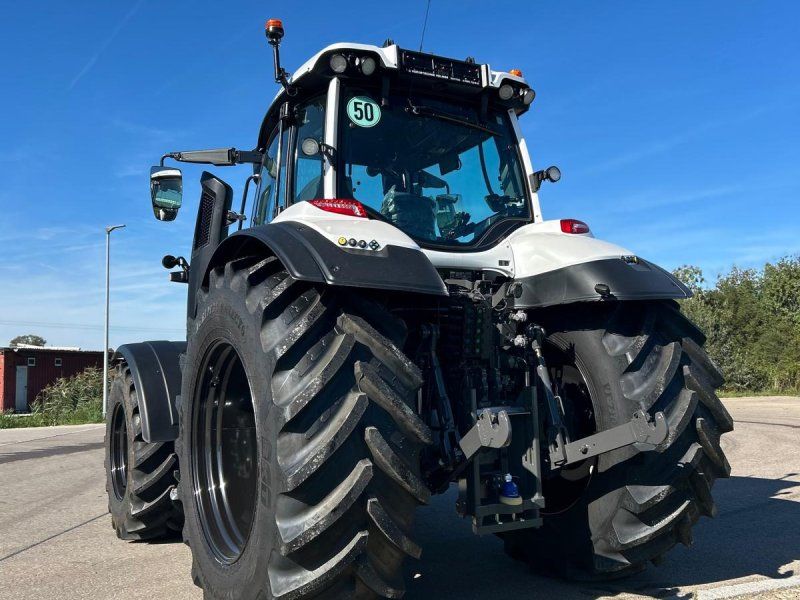 Valtra T215 D