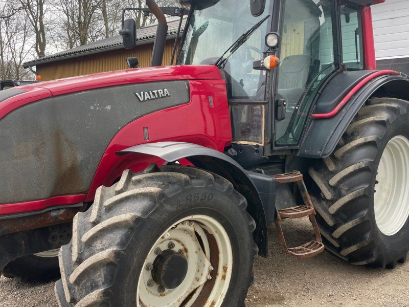 Valtra T130