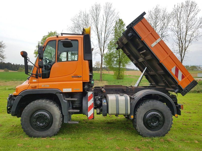 Mercedes-Benz U 400