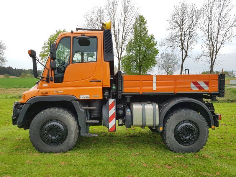 Mercedes-Benz U 400