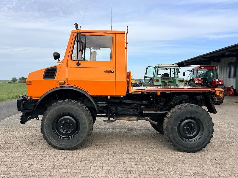 Mercedes-Benz U1000