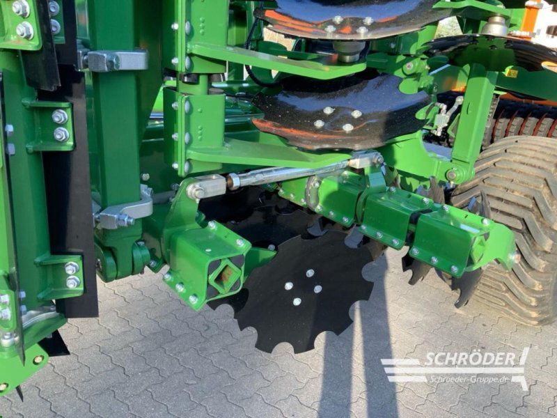 Amazone CATROS+ 8003-2TX + MESSERWALZE |