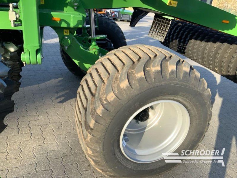 Amazone CATROS+ 8003-2TX + MESSERWALZE |