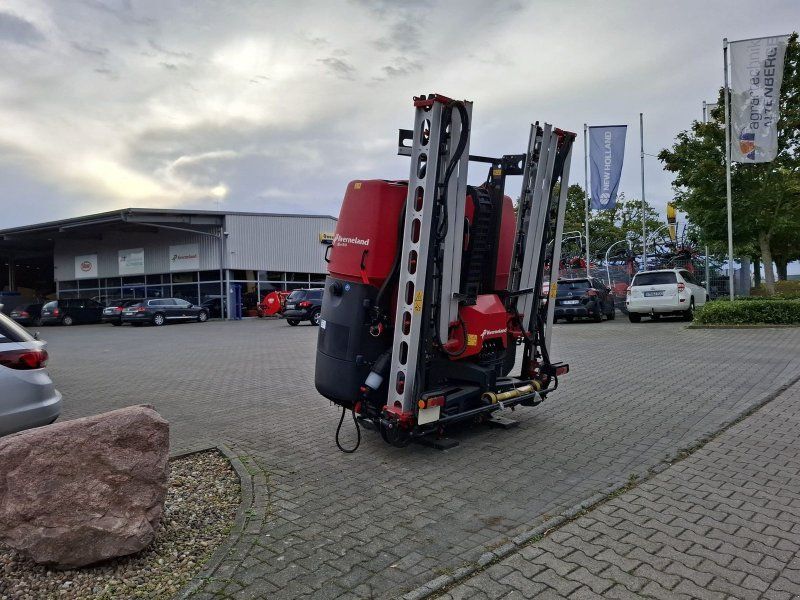 Kverneland iXter B18