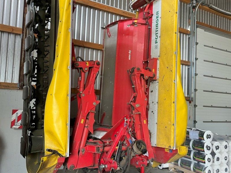Pöttinger Novacat 301 alpha-motion + Novacat V10