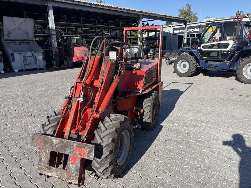 Weidemann 916 D/M mit Schaufel & Staplergabel