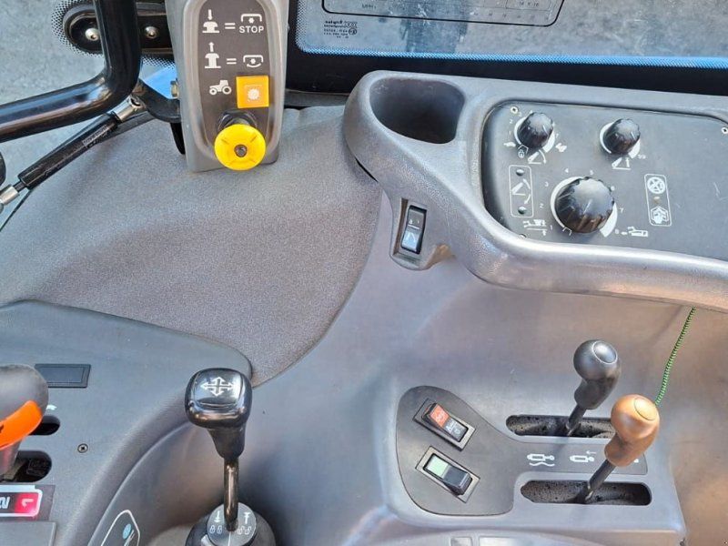 New Holland TS100
