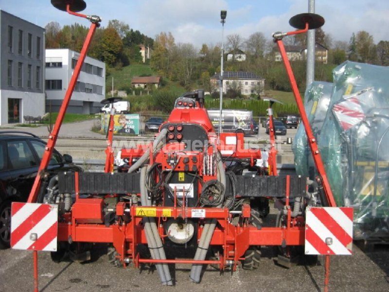 Kuhn PLANTER 2