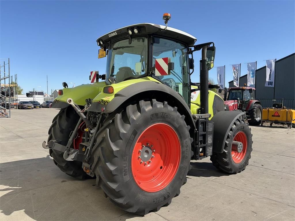 CLAAS Axion 830 CMATIC