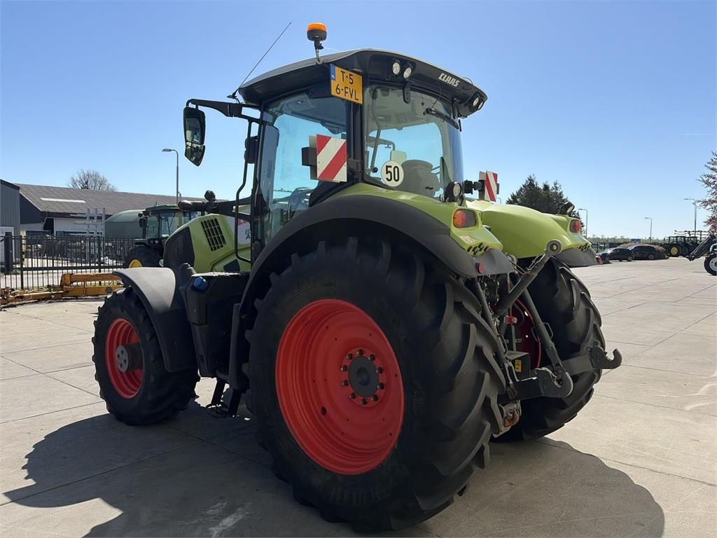 CLAAS Axion 830 CMATIC