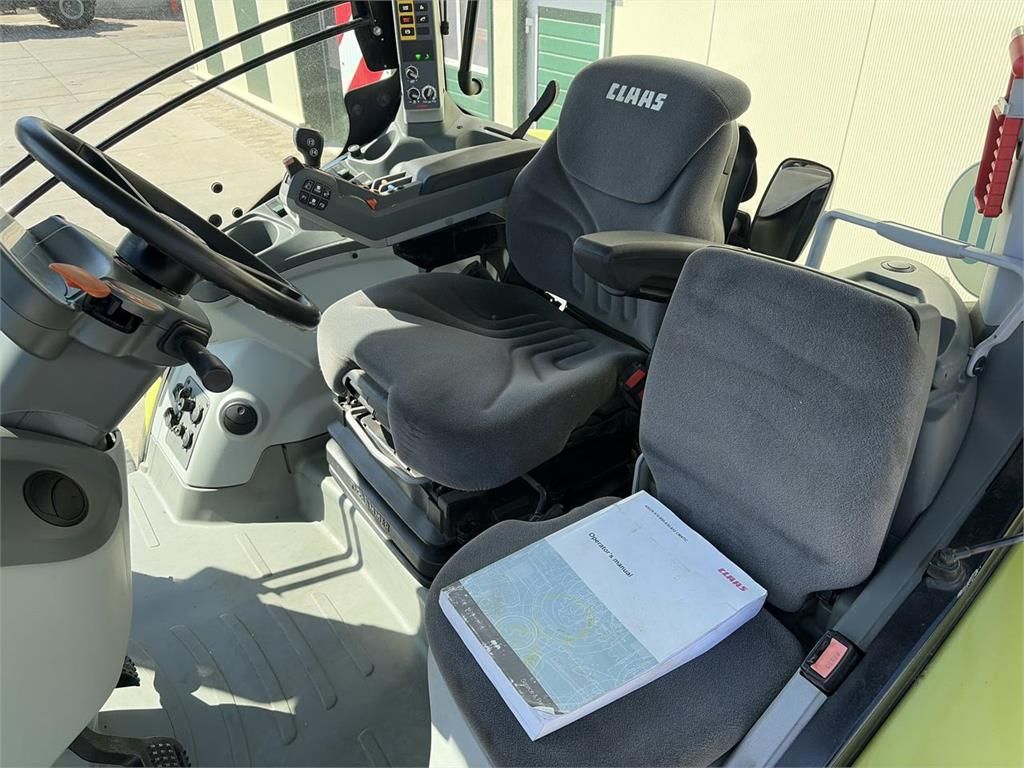 CLAAS Axion 830 CMATIC