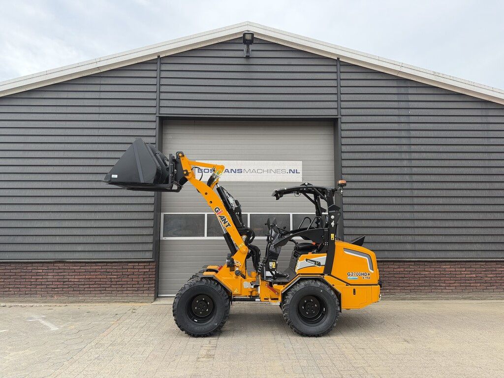 Giant G2700 X-TRA HD+ minishovel GEEL (veel opties: tandempomp, hefvering, pro inching enz)