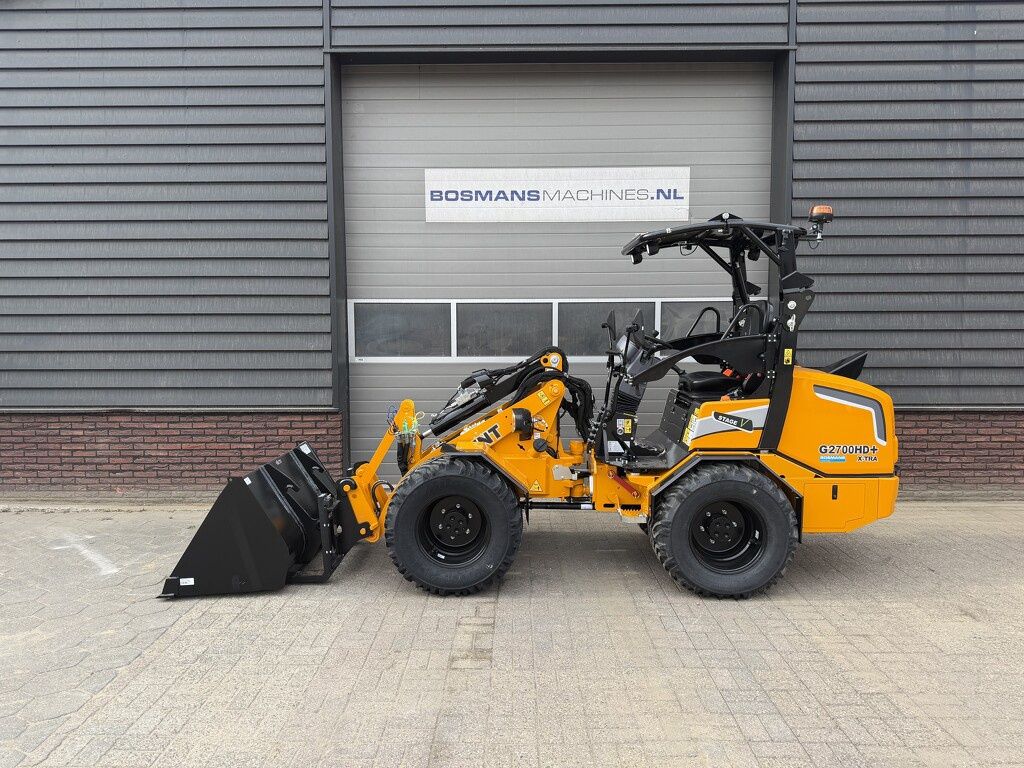 Giant G2700 X-TRA HD+ minishovel GEEL (veel opties: tandempomp, hefvering, pro inching enz)