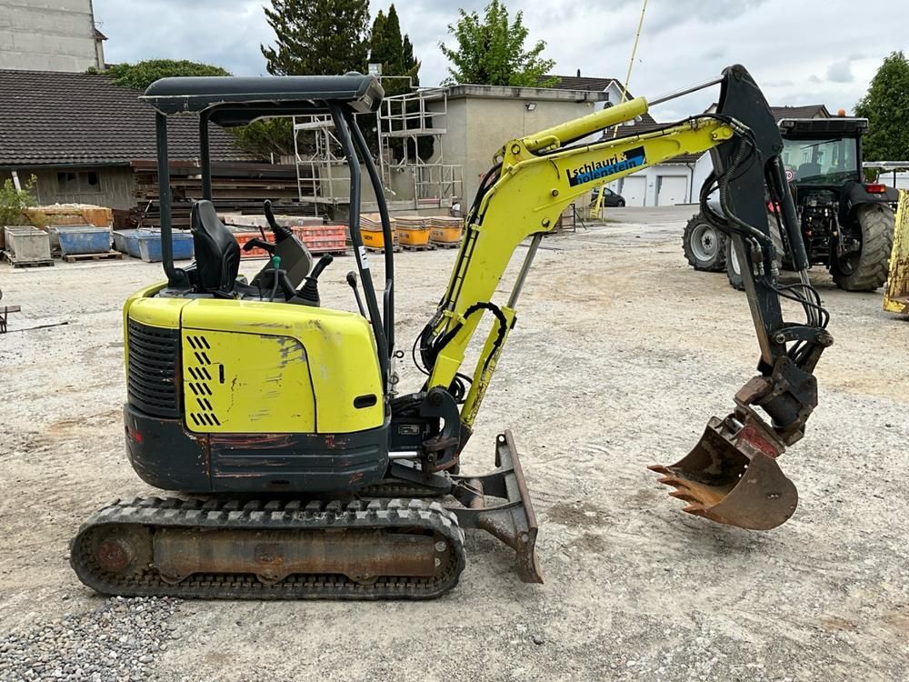 2015 Takeuchi TB23R Tracked Exavator (2,9t)