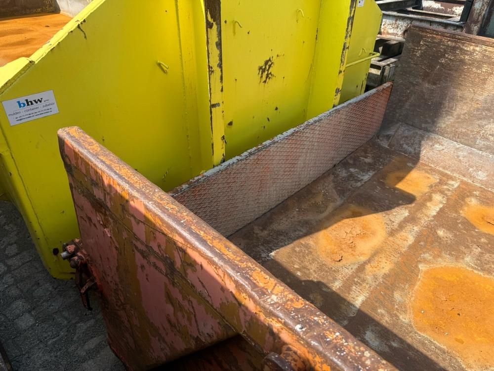 Roll-off container 11 m3