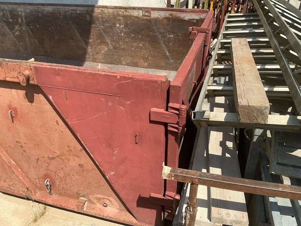 Roll-off container 11 m3
