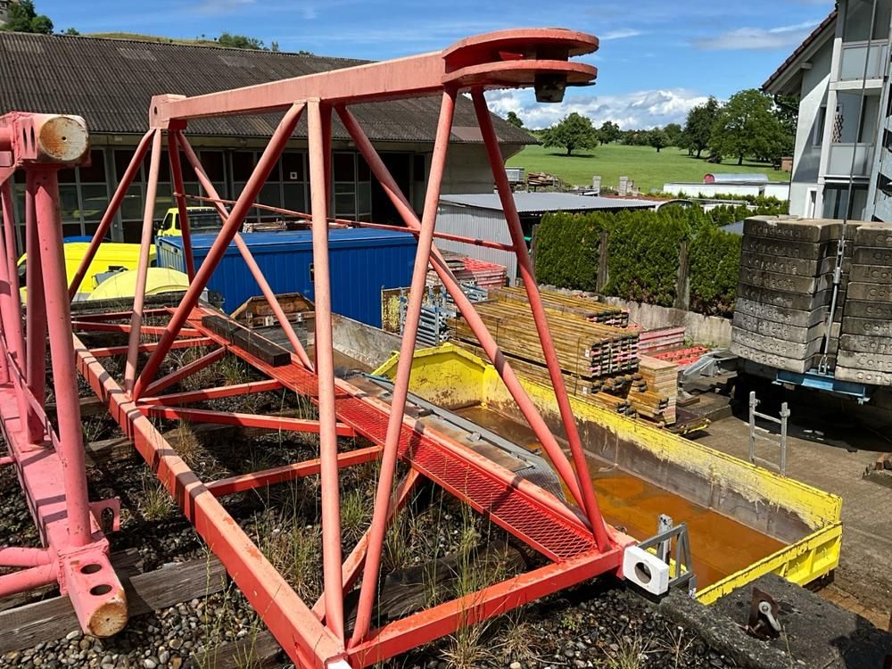Crane section
