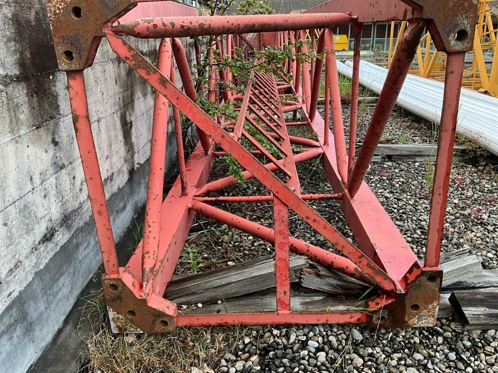 Crane section