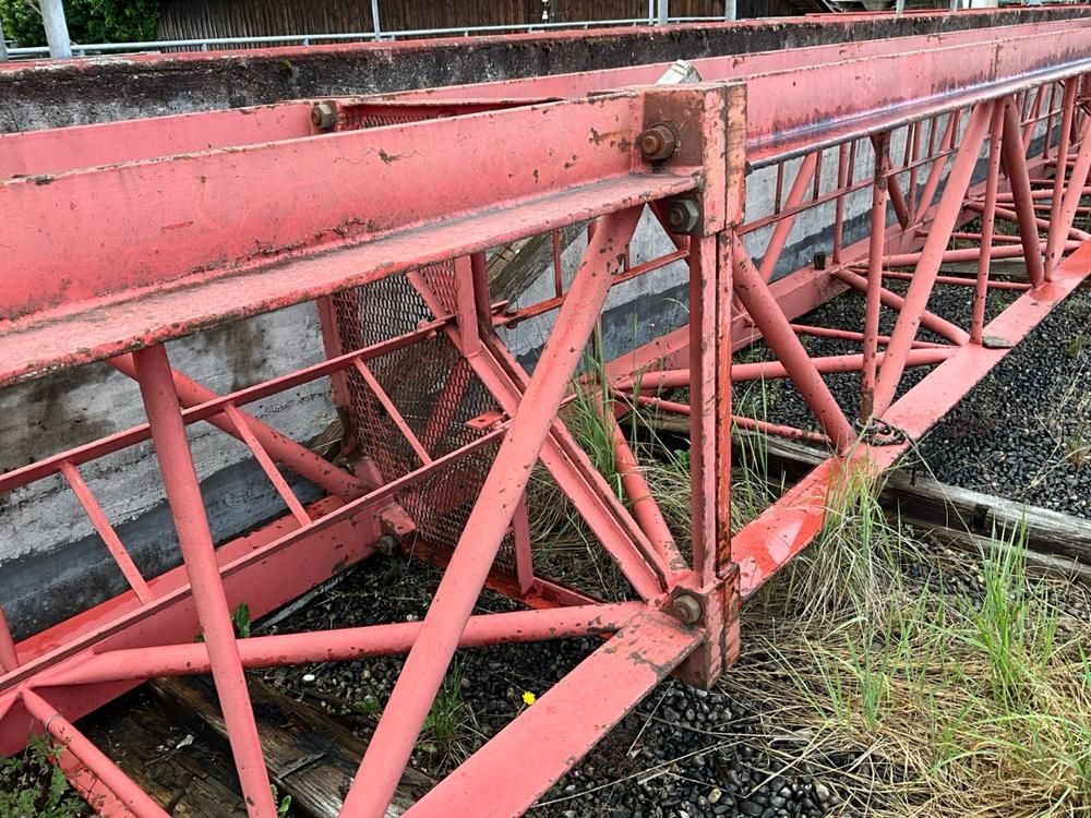 Crane section