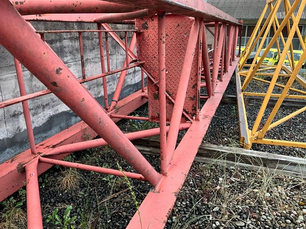 Crane section