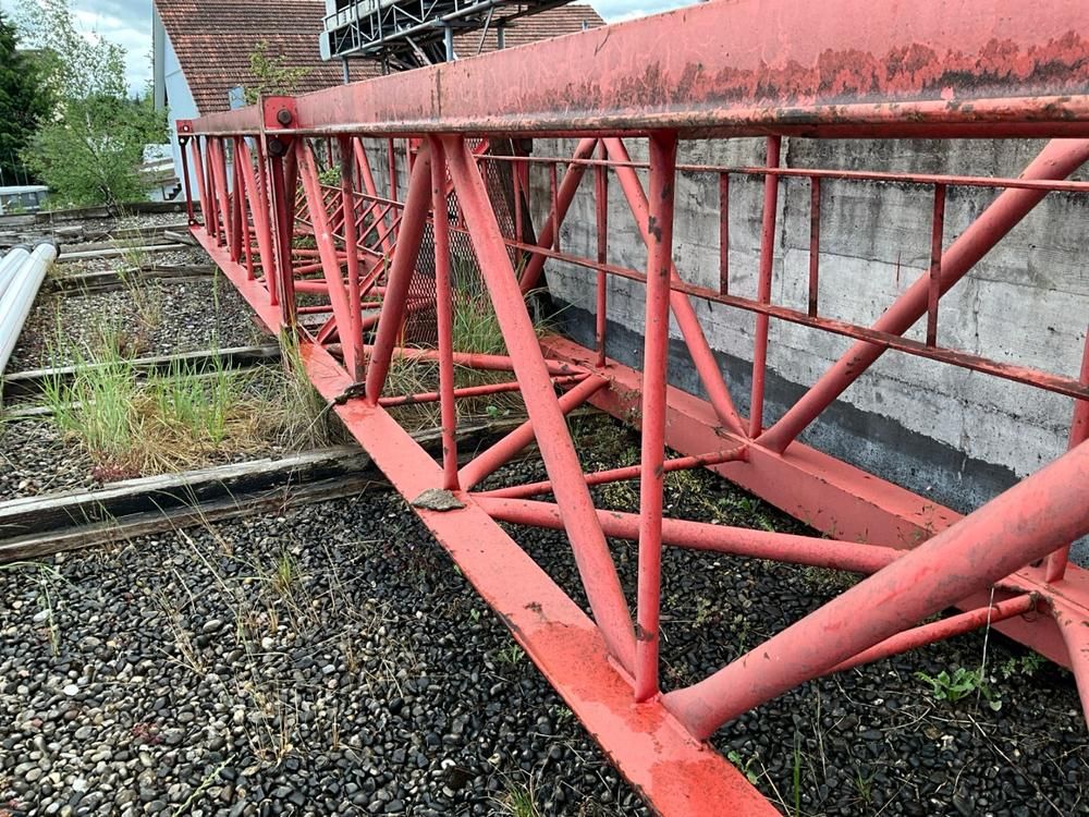 Crane section