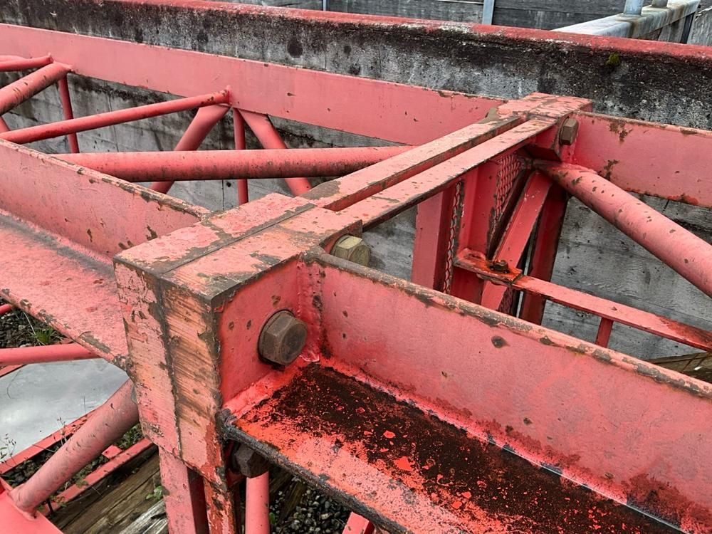 Crane section